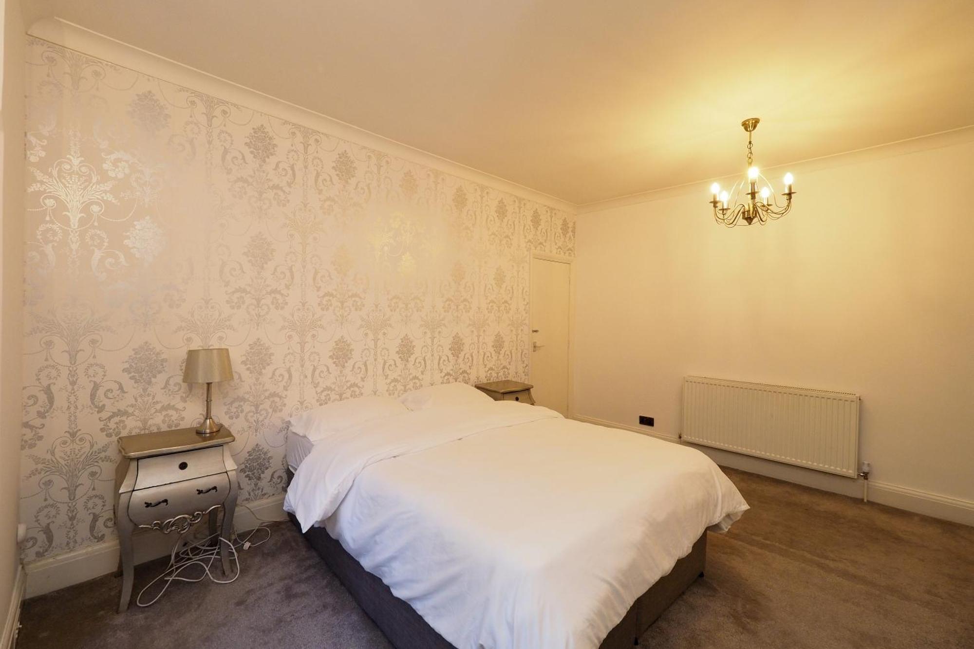 Westmorland - 4 Bedroom House - Free Parking For Up To 7 Cars - Walking Distance To Qmc And University - Ideal For Contractors And Large Groups นอตติงแฮม ภายนอก รูปภาพ