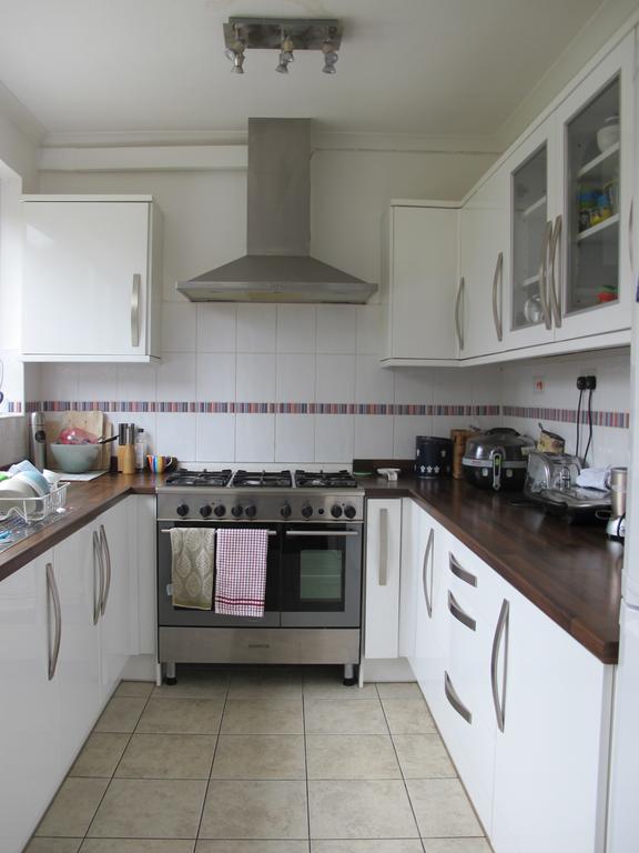 Westmorland - 4 Bedroom House - Free Parking For Up To 7 Cars - Walking Distance To Qmc And University - Ideal For Contractors And Large Groups นอตติงแฮม ภายนอก รูปภาพ